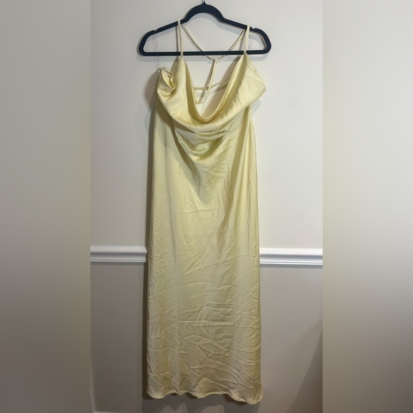 Peppermayo NWT Satin Dose Of Sunshine Maxi Dress Lemon Yellow Sz 14 - Picture 3 of 8